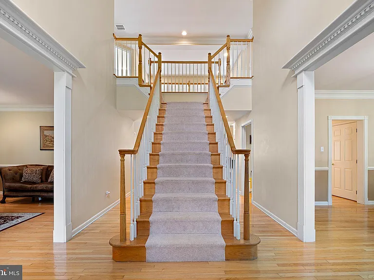 6 Hannah Dr — Photo 2