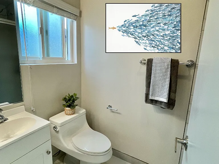Primary En suite bathroom