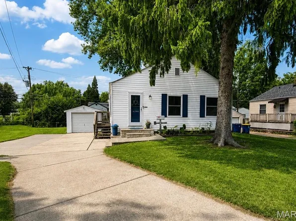 3591 Saint Christopher Ln, Saint Ann, MO 63074