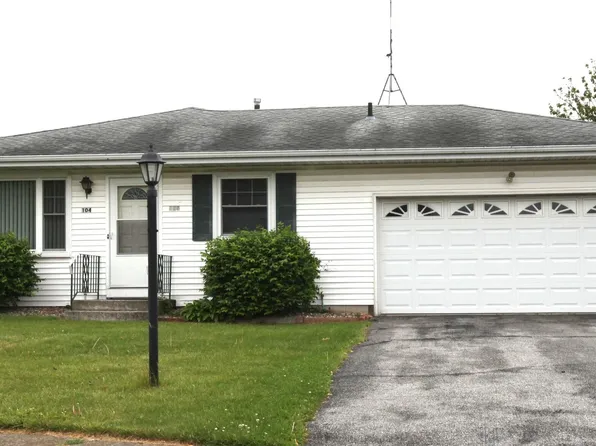 104 Beech Ct, Hebron, IN 46341