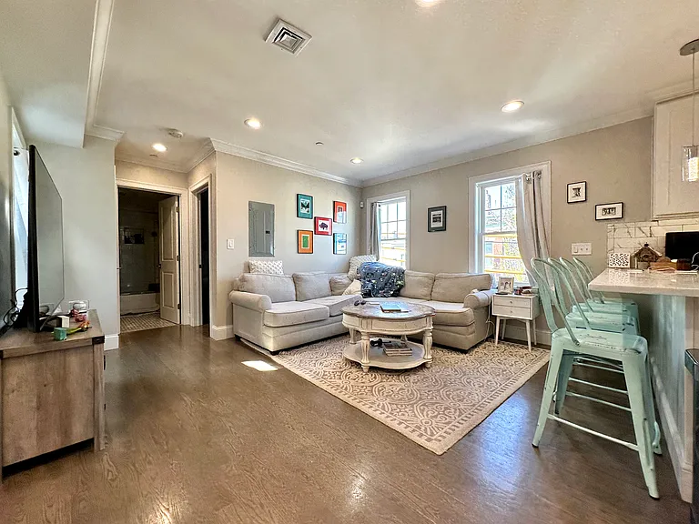 80 Cottage St #3 — Photo 2