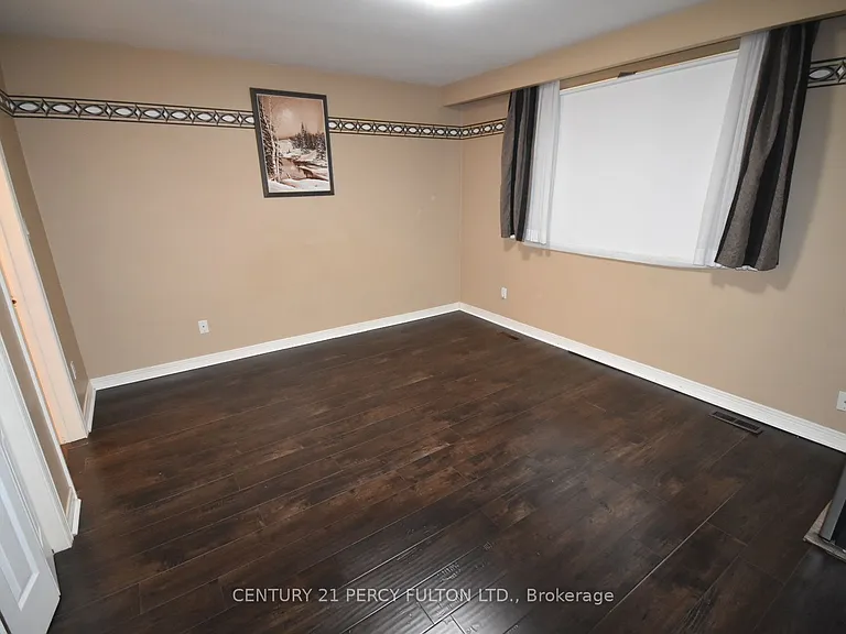 78 Senator Reesors Dr — Photo 2