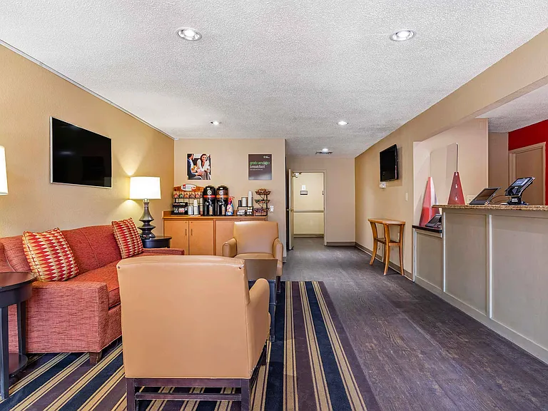 Lobby and Guest Check-in