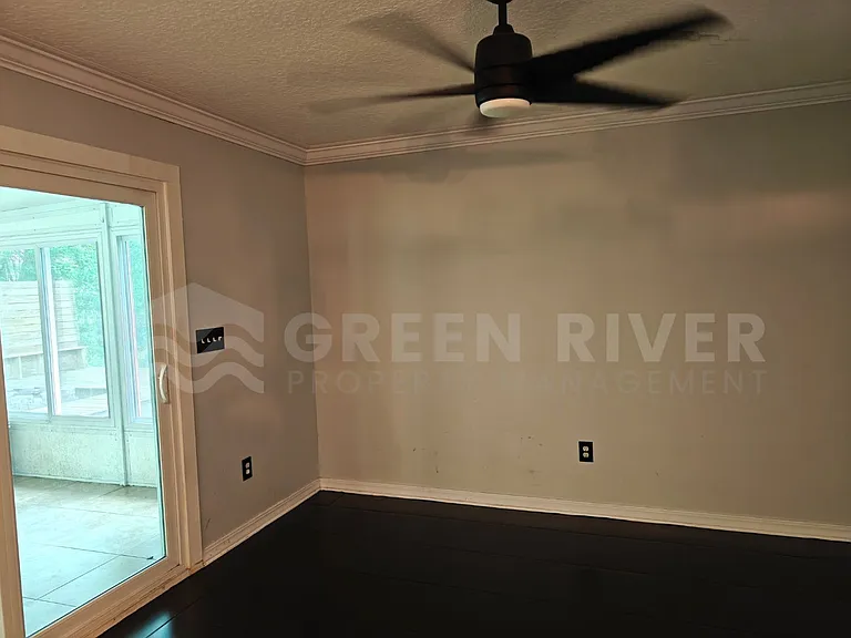 1549 Sonoma Ct — Photo 30