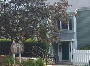 48 Evergreen Rd #111, Leeds, MA 01053