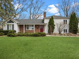 1120 N Brainard St, Naperville, IL 60563
