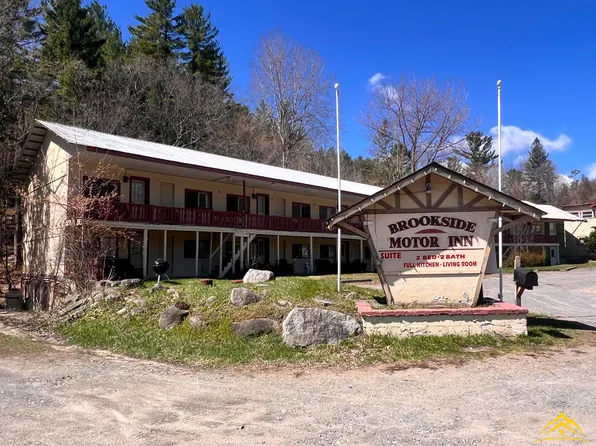 7 Springfield Rd, Upper Jay, NY 12987