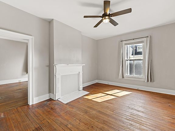 5th image of 830 W Beverley St #2