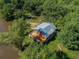 4096 Cedar St, Central City, IA 52214