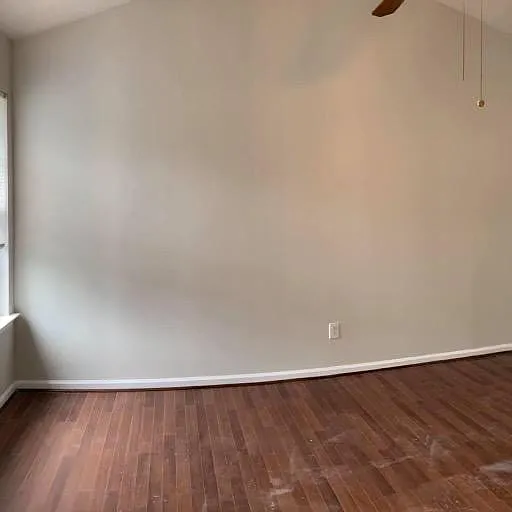 604 Railway Ct — Photo 14