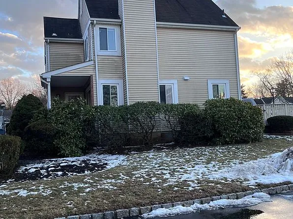 132 Long Acre Ct, Hillsborough, NJ 08844