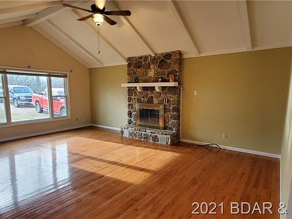 5th image of 10527 Wildwood Dr