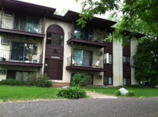 10890 S Shore Dr, Plymouth, MN 55441