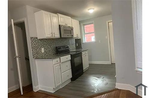6023 Summer St #6023 Photo 1