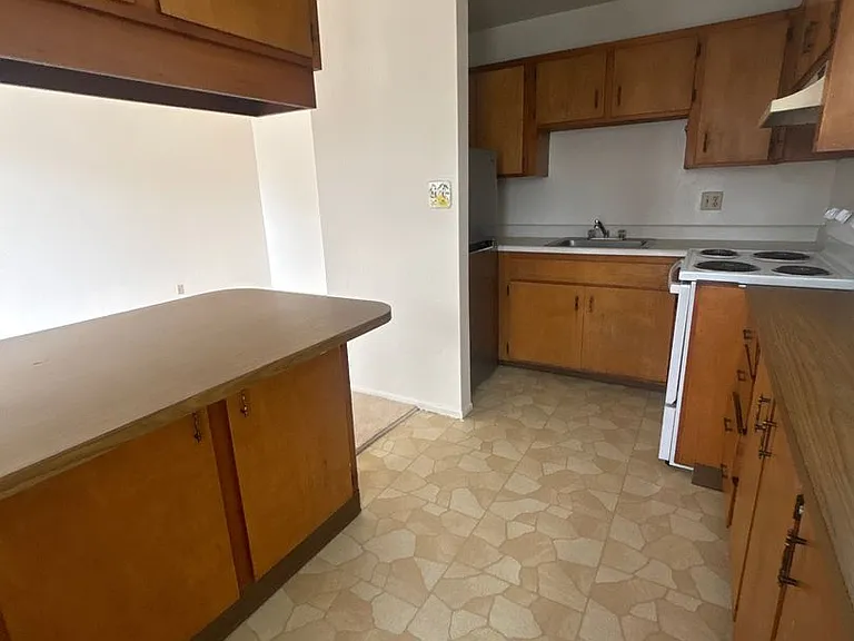 1119 Florida St — Photo 12
