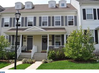 40 Woodbridge Dr, Doylestown, PA 18901