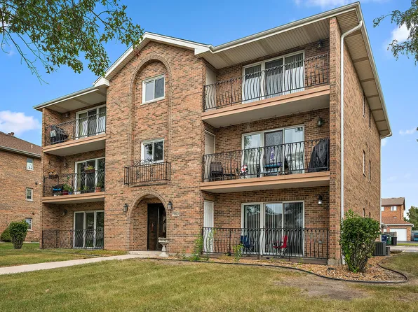 9960 W 153rd St APT 1W, Orland Park, IL 60462