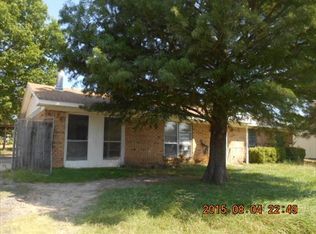 1010 W Park Dr, Wills Point, TX 75169