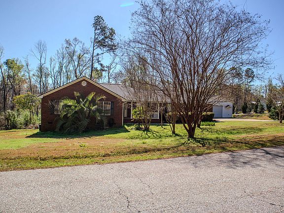 4th image of 715 Spooner Drive