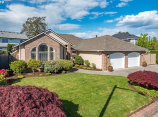 21913 NE Skidmore St, Fairview, OR 97024