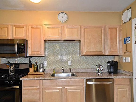 3rd image of 8506 Stansbury Lake Dr
