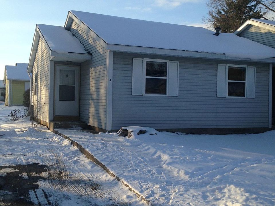 1st image of 400 Admiral Ave APT 4