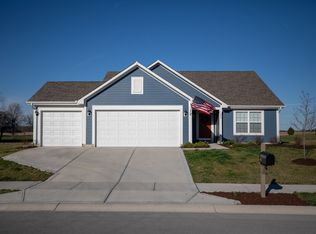 879 Geronimo Dr, Greenfield, IN 46140