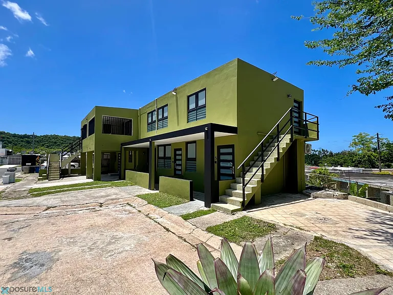 Apt #7 Urb Sierra Bayamon Apt. #7 98 1 Calle 84 Ba #Apt #7 — Photo 1