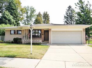 4738 Don Ct, Warren, MI