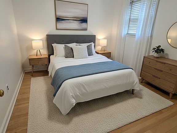 3rd image of 210 Hylan Blvd #2