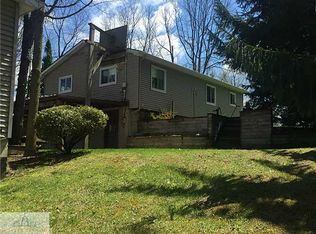 6464 Sleight Rd, Bath, MI 48808