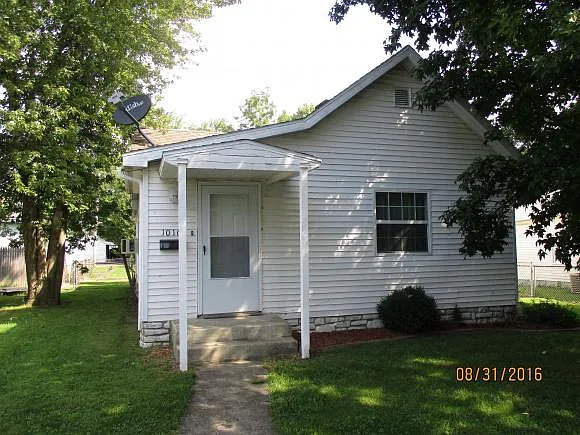 1016 Moultrie Ave photo 1