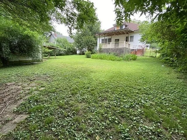 529 W Oak Ave — Photo 17