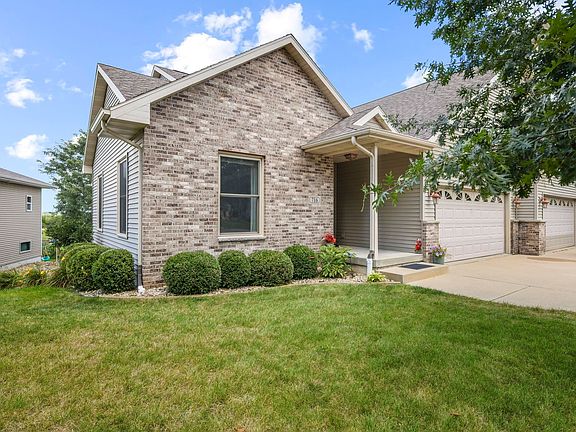 2nd image of 716 Forest Edge Dr