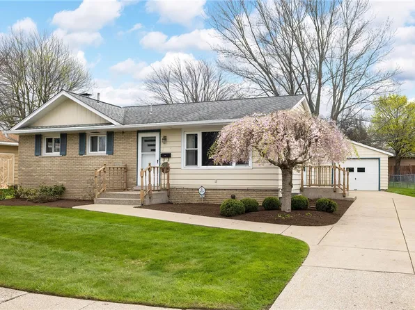 2421 E 32nd St, Erie, PA 16510