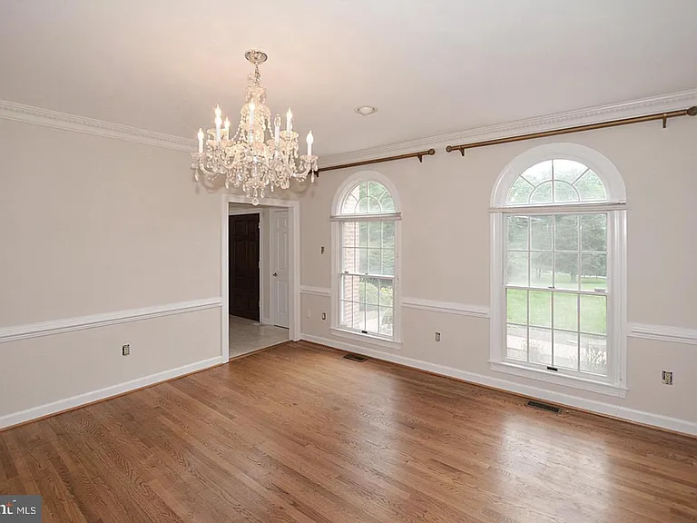 10190 Akhtamar Dr — Photo 4