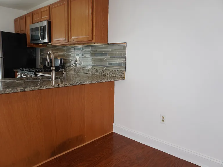 4320 Monroe St — Photo 8