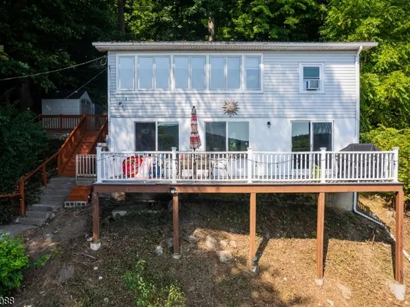 1 Lewis Ln, Liberty Twp., NJ 07823