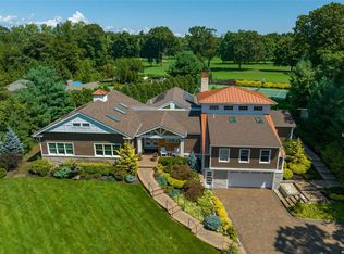 22 Ridge Rock Ln, East Norwich, NY 11732