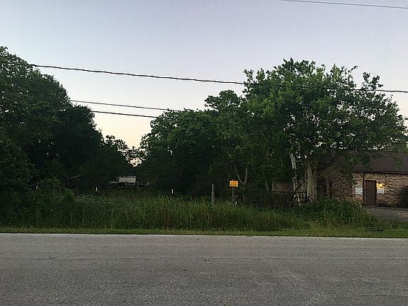 2nd image of 7006 N Railroad Ave