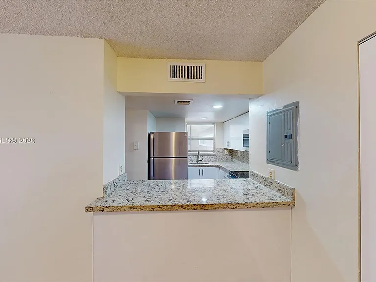 8860 Fontainebleau Blvd #405 — Photo 5