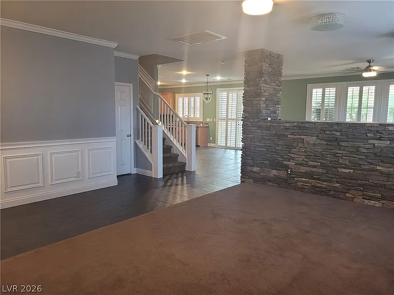 11078 Village Crest Ln — Photo 6