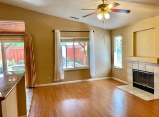 1400 Crescent Dr, Brentwood, CA