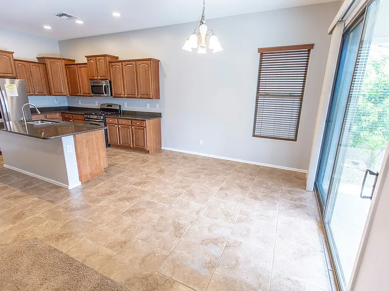 16344 N 182nd Ln — Photo 28