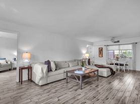 5540 Tamberlane Cir, Palm Beach Gardens, FL