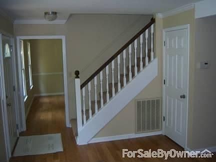 2nd image of 181 Briarwood Cir