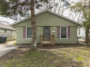 2621 20th St, Zion, IL 60099
