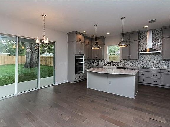 Beautiful open concept 