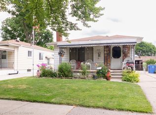 4929 Dudley St, Dearborn Heights, MI 48125