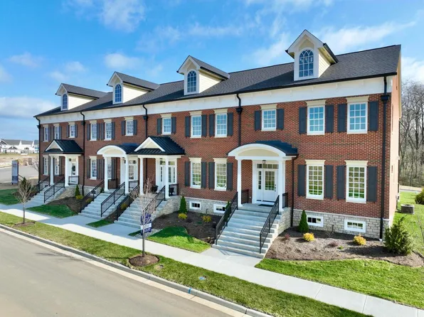 1077 Walburg Ave, Villa Hills, KY 41017